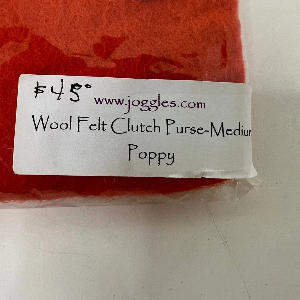 Joggles Wool Felt Clutch Purse - Medium Poppy‎ NWT 4 x 6
